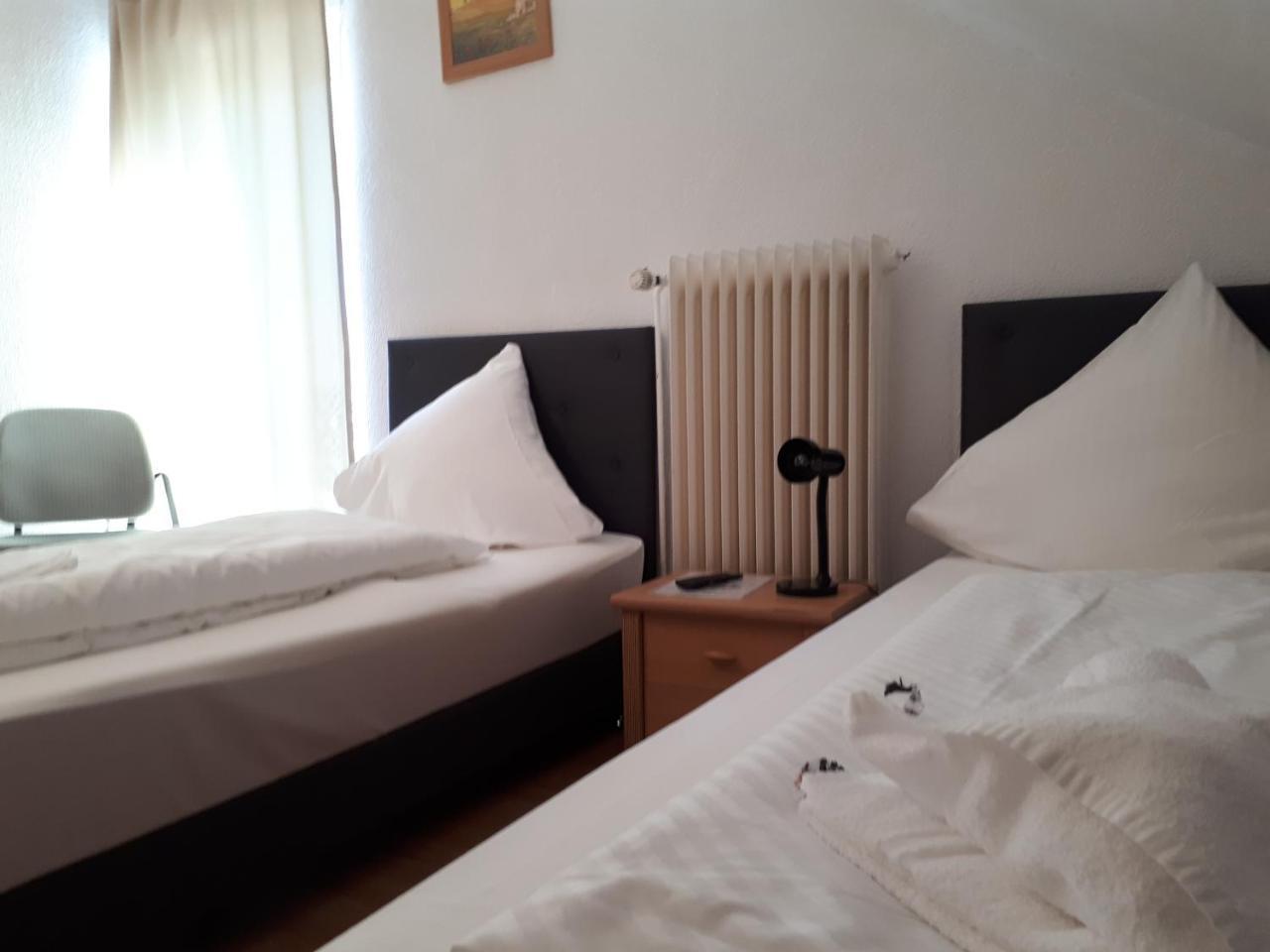 Hotel Taverne Inos Laatzen Kültér fotó