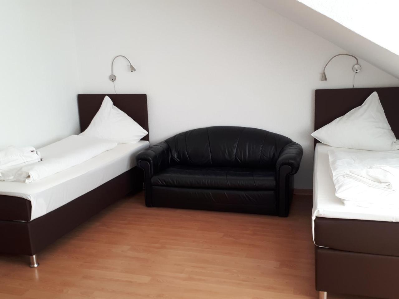Hotel Taverne Inos Laatzen Kültér fotó